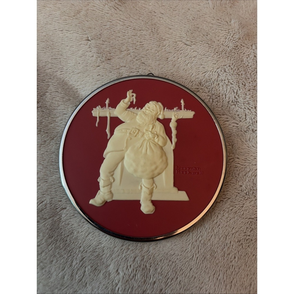 1980-1987 Hallmark Norman Rockwell Cameo Christmas Tree Ornament Set of 4 - Picture 4 of 9